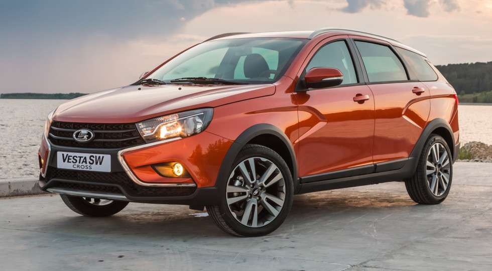 Майже 2 тис. універсалів Lada Vesta SW АвтоВАЗ продав у листопаді