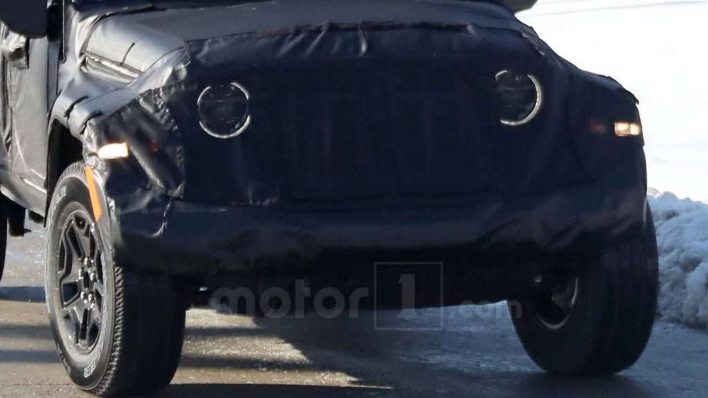 Новий пікап Jeep Scrambler помічений під час тестів
