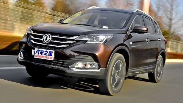 Стартували продажі оновленого кросовера Dongfeng AX7
