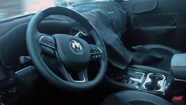 Зявилися перші фото салону позашляховика Jeep Grand Commander