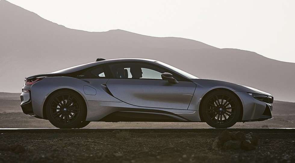 Нові BMW i8 Roadster і i8 Coupe представлені офіційно