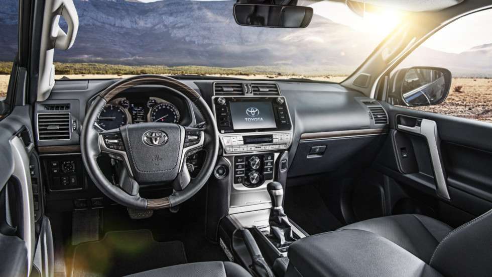 Стартували російські продажі оновленого Toyota Land Cruiser Prado 2018