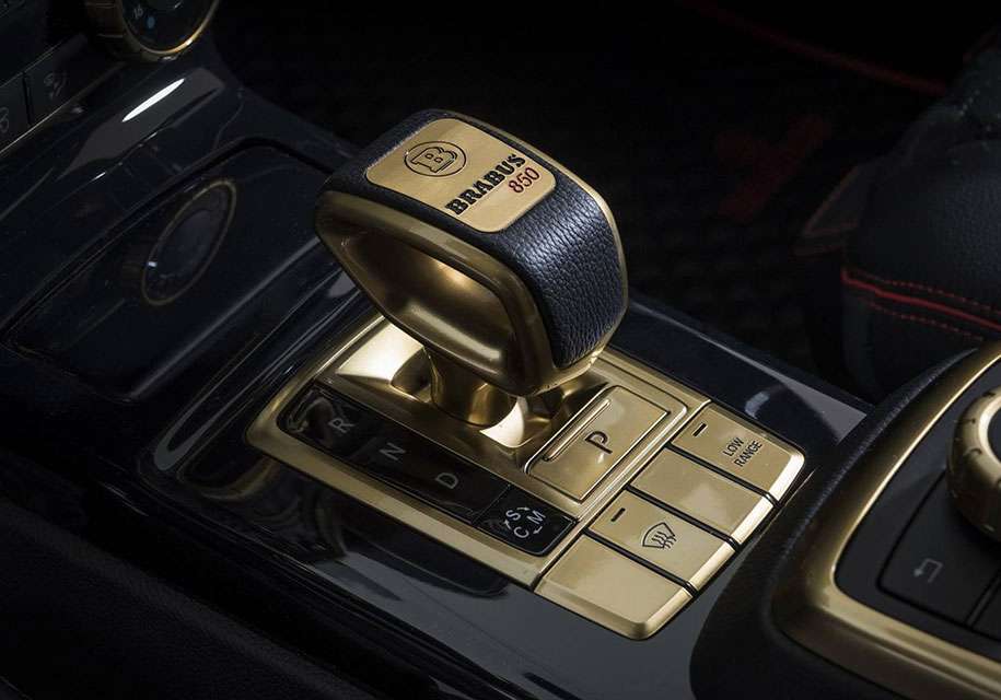 Brabus створив особливий Mercedes-Benz G-Class з взуттям і сумками в комплекті
