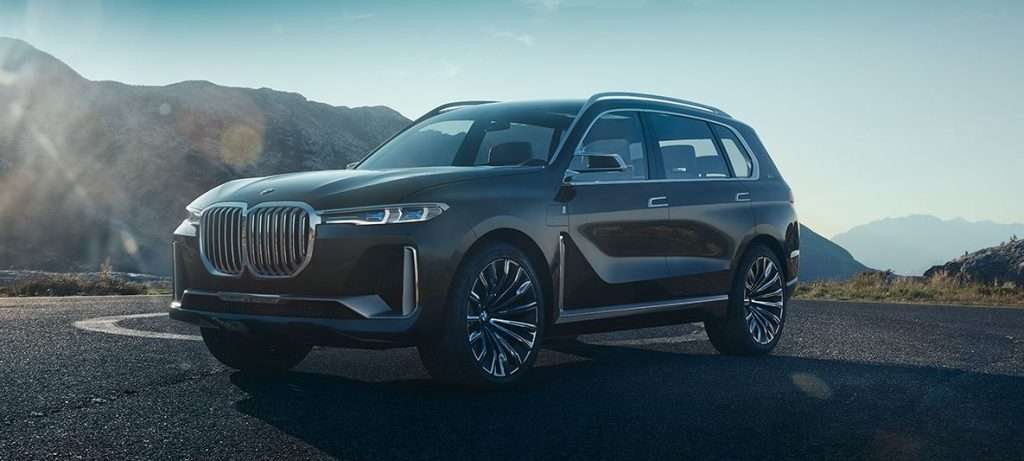 Повнопривідний BMW X7 xDrive50i першим отримає активний М-диференціал
