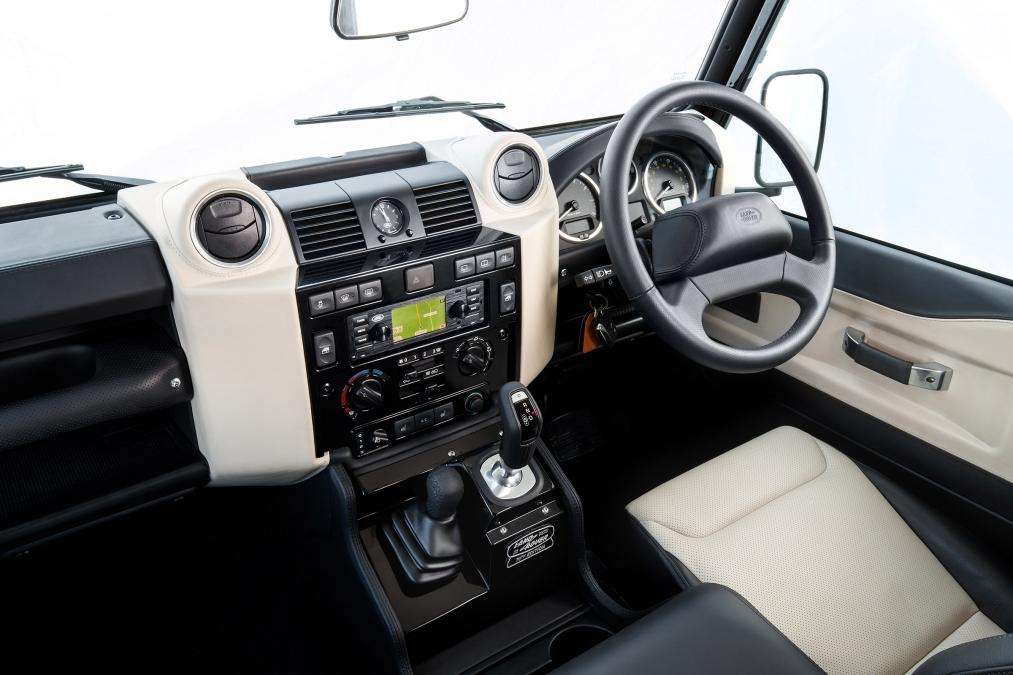 Land Rover випустить найшвидший «Дефендер»