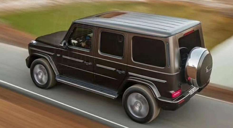 Новий Mercedes-Benz G-Class розсекречений на фото до премєри