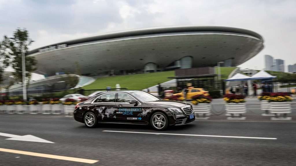 Mercedes-Benz почав тести безпілотного Mercedes-Benz S‑Class в Шанхаї