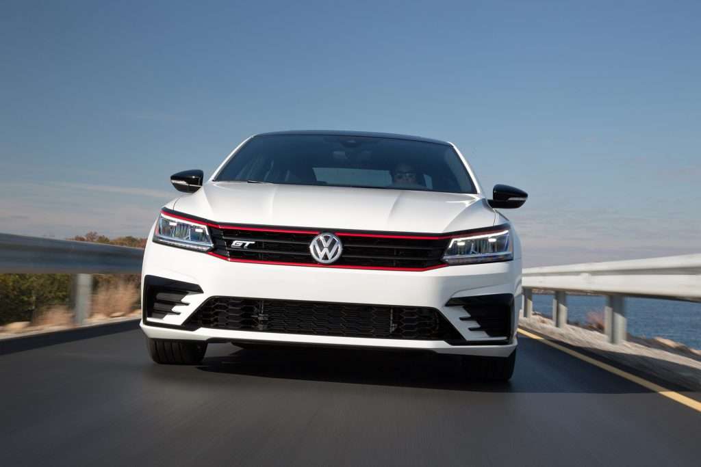 У Volkswagen розповіли про седані Passat GT і 2 нових кросоверах