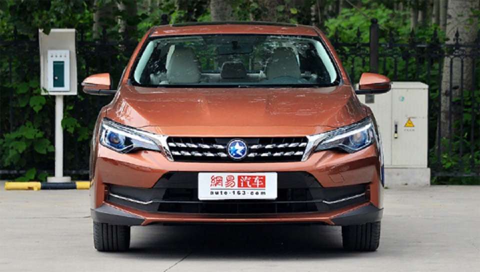 У Китаї стартували продажі перелицьованого седана Nissan Sentra
