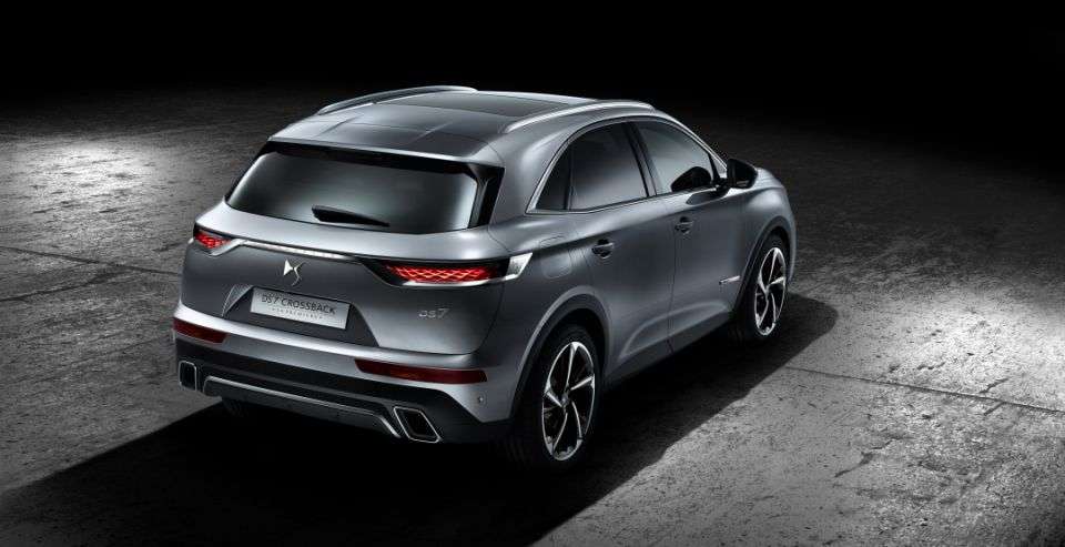 У Європі стартували продажі флагманського кросовера DS 7 Crossback