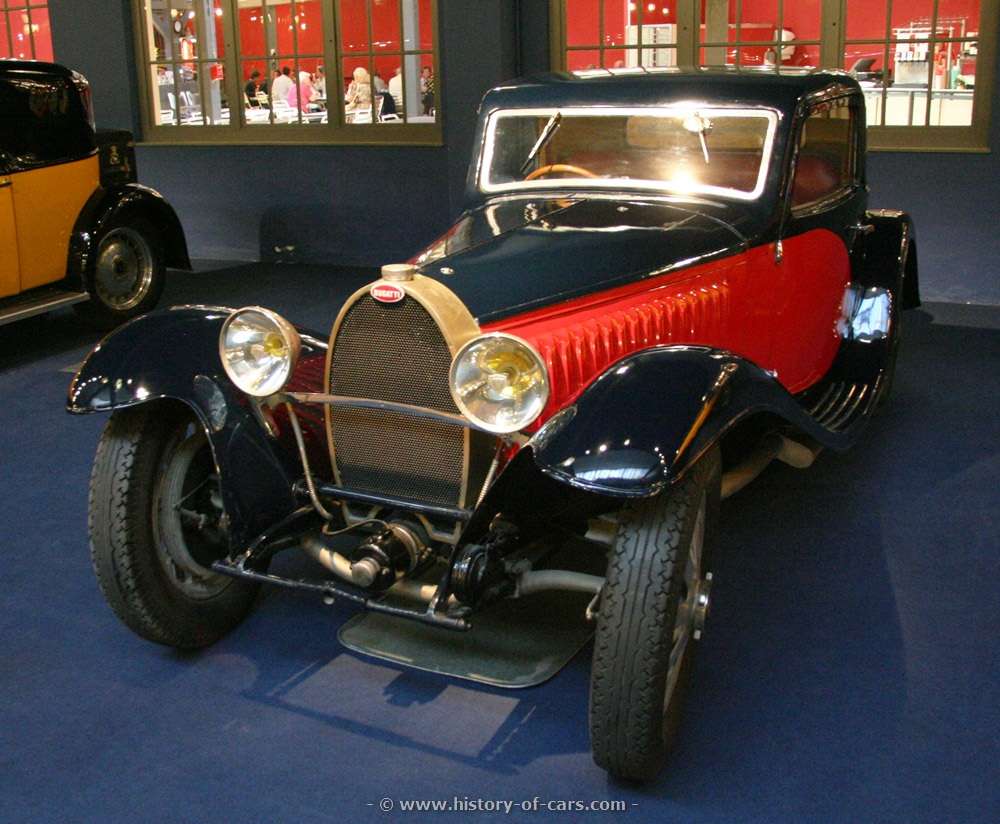 У Челябінську за 12,5 млн рублів продають ретромобіль Bugatti T55 Coupe Jean