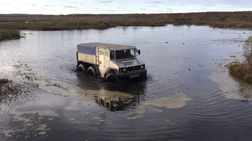 «Бурлака» в Єкатеринбурзі: арктичний всюдихід пройшов нові випробування