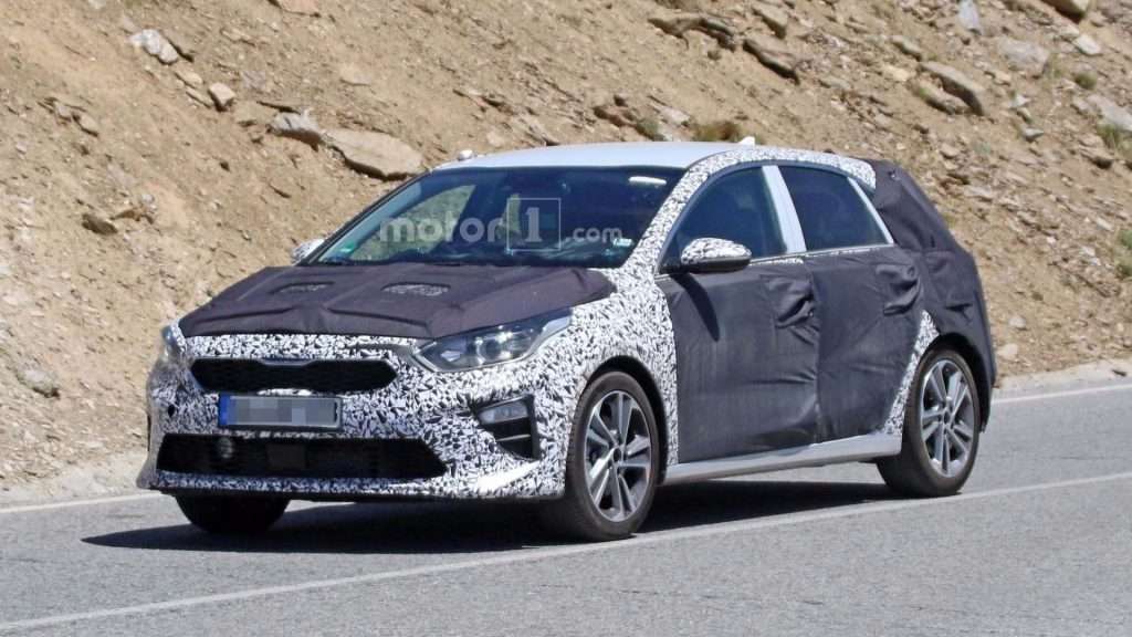 Нове покоління KIA ceed 2018 помітили на дорожніх тестах
