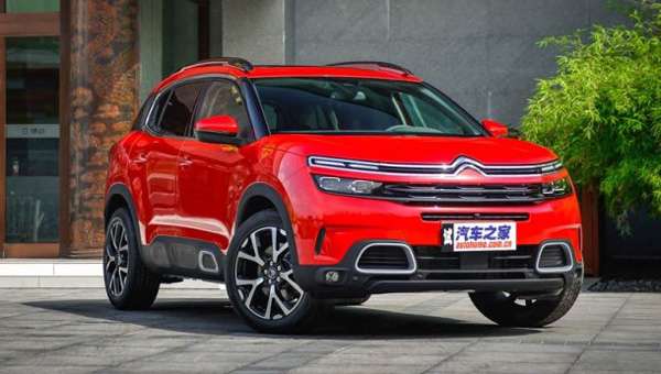 Новий кросовер Citroen C5 Aircross ставить рекорди продажів в КНР