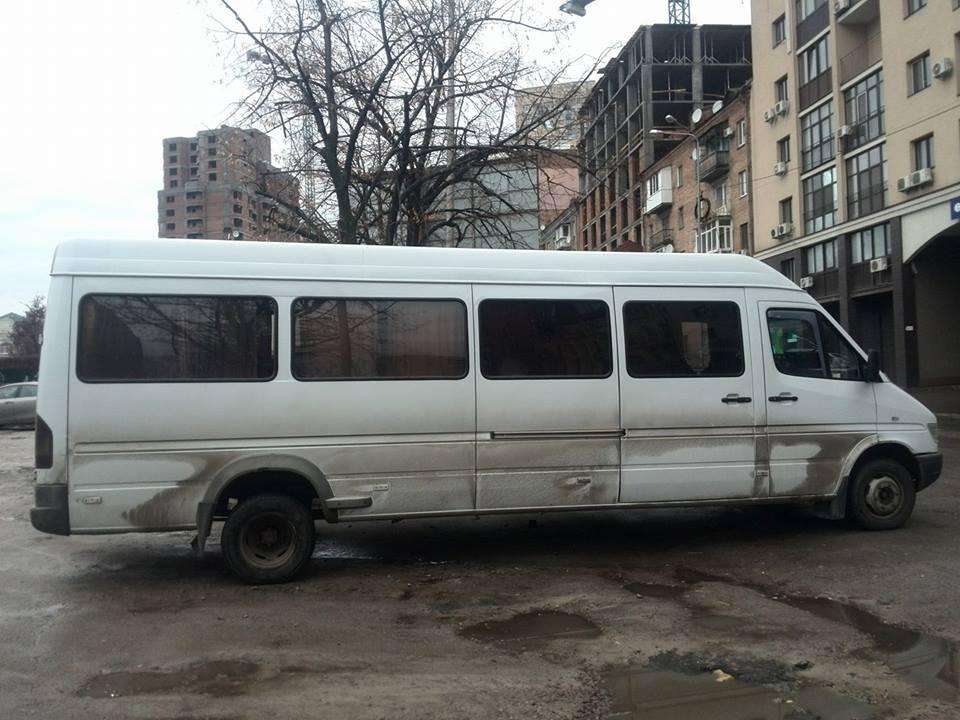 В Україні помічений саморобний Mercedes-Benz Sprinter з 5-метрової колісною базою