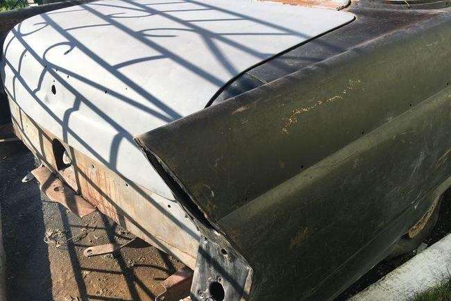 В Україні на продаж виставили рідкісний ГАЗ-13 «Чайка» 1975 року