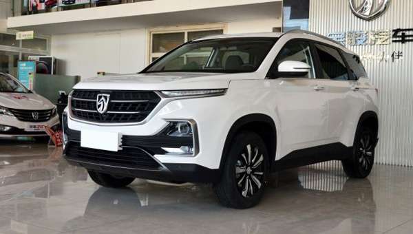 Стала відома вартість нового кросовера Baojun 530 для Китаю