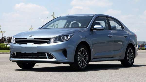 Знімки серійного KIA Forte нової генерації опубліковані в Мережі