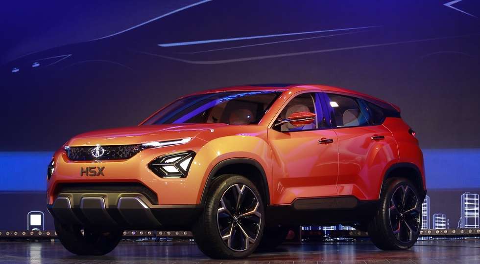 Tata представила новий кросовер на базі Land Rover Sport