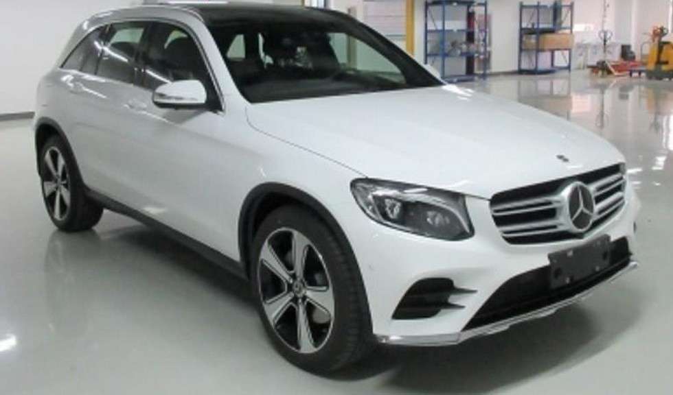 Кросовер Mercedes-Benz GLC отримав подовжену версію GLC-L