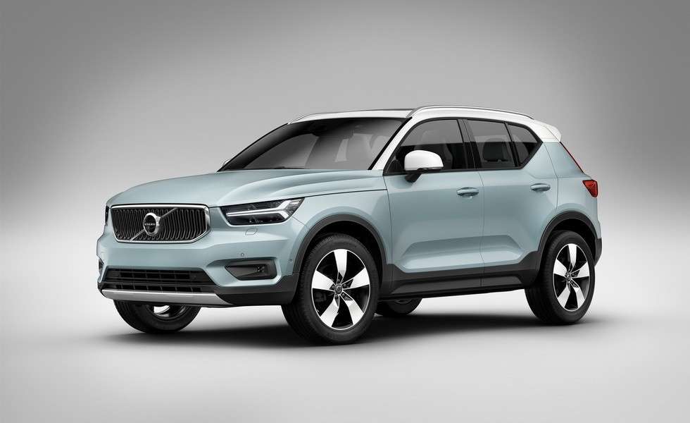 У Volvo назвали терміни початку продажів в Росії нового Volvo XC40