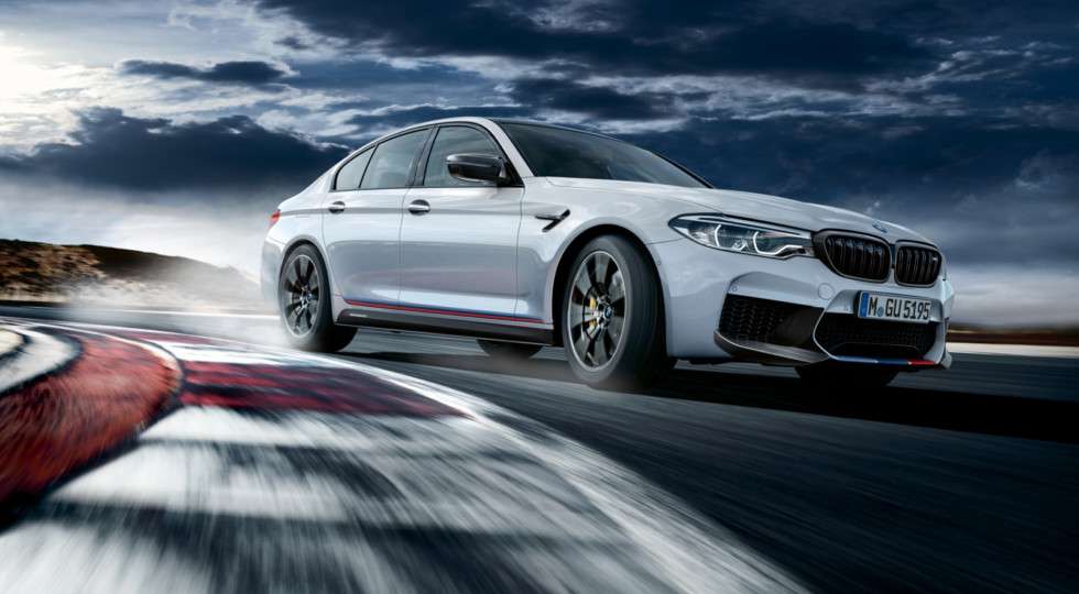 BMW назвала ціни на «заряджений» седан BMW M5 для Росії