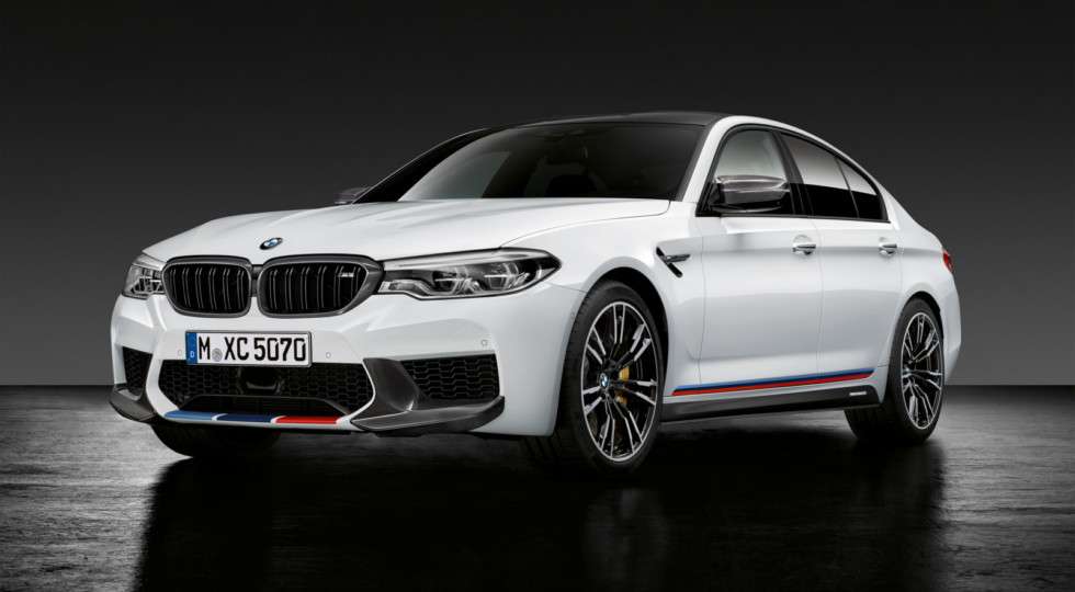 BMW назвала ціни на «заряджений» седан BMW M5 для Росії