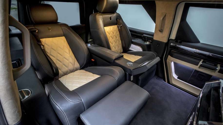 Пікап Ford F-450 в розкішний позашляховик тюнери перетворили USSV