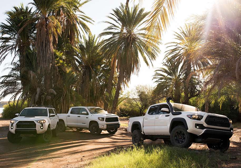 Toyota в Чикаго покаже три нових позашляховика серії TRD Pro