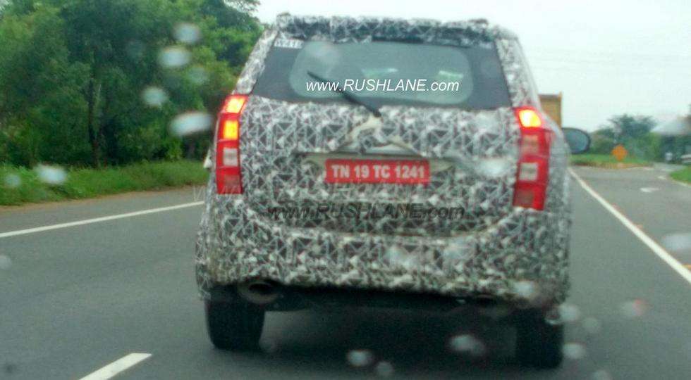 Mahindra вивела на тести оновлений кросовер Mahindra XUV500