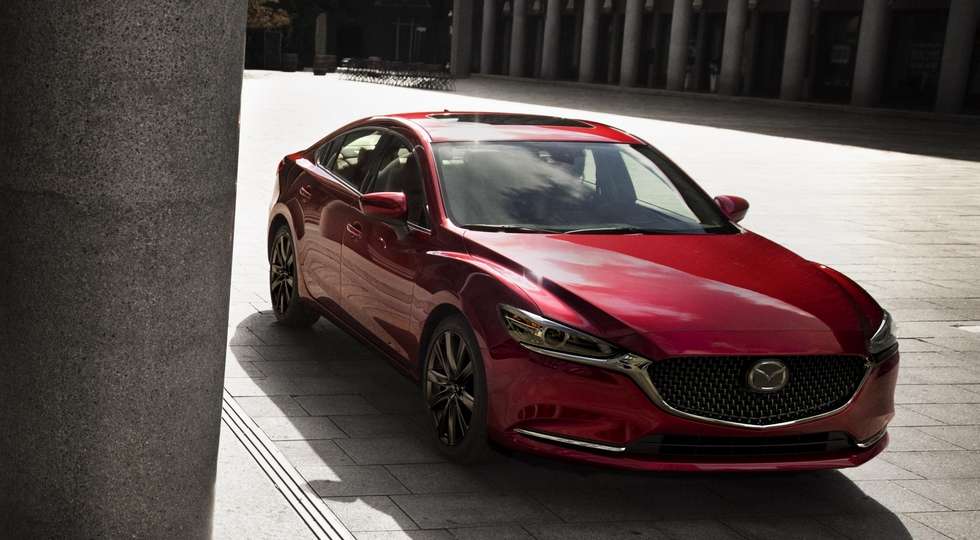 Mazda в Лос-Анджелесі представила оновлений седан Mazda 6