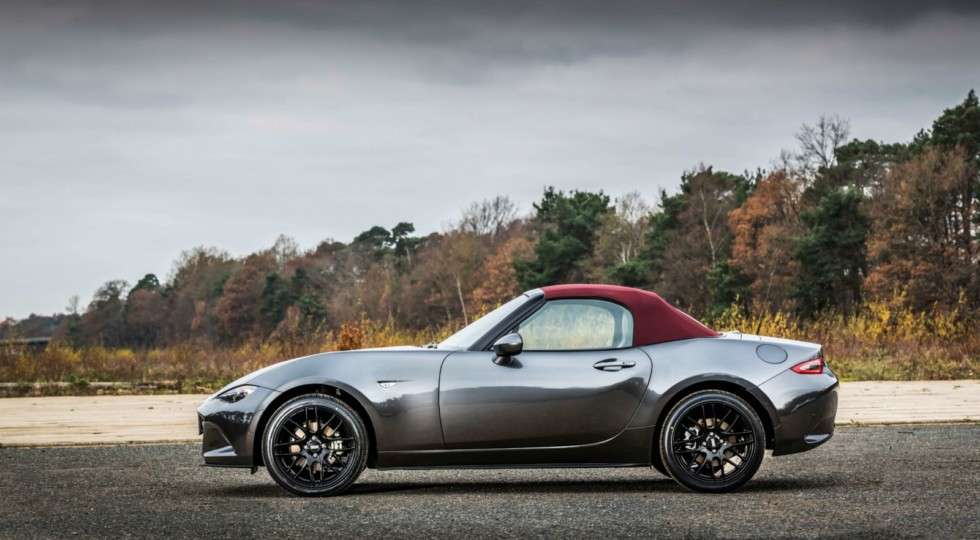 Родстер Mazda MX-5 отримав «спортивну» версію Z-Sport