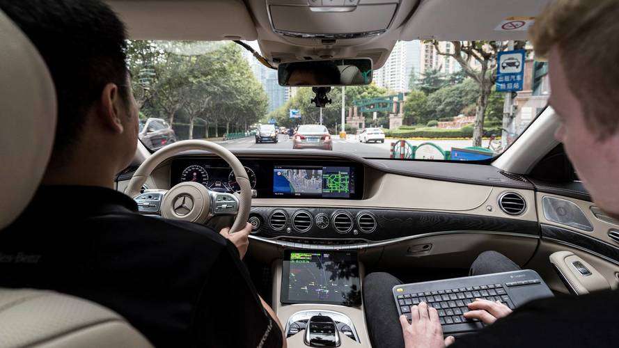 Mercedes-Benz почав тести безпілотного Mercedes-Benz S‑Class в Шанхаї