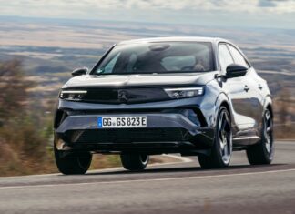 Recensione Vauxhall Mokka GSE: veicolo elettrico del conducente inaspettato