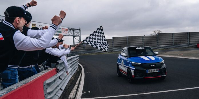 8477b0e4-c234-4a77-b69d-2f26f284e855