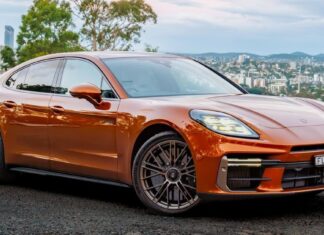 Porsche Panamera Turbo S E-Hybrid: Роскошный лифтбек, затерянный в тени?