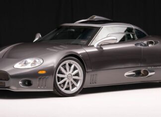Рідкісний Spyker C8 Laviolette 2008 року виставлений на аукціон