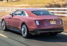 Rolls-Royce Membalikkan Rencana Khusus EV, Mesin V12 untuk Tetap Diproduksi