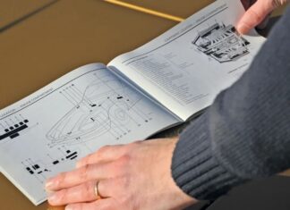 Розуміння Історії Обслуговування Автомобіля: Що Потрібно Знати Покупцям та Продавцям