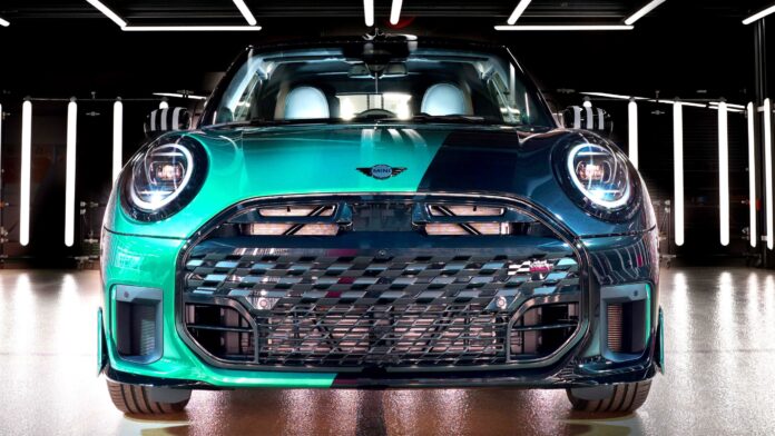 3aecabc1-c54d-439e-8e68-c3a59de66ff2