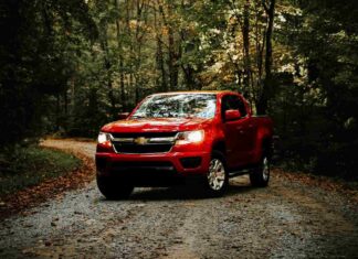 Максимізація користі: посібник з вибору правильної кришки для кузова вашого Chevy Silverado