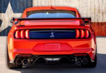 Швидкісна погоня на шосе в Техасі: Shelby GT500 та Audi RS6 завершилися арештами