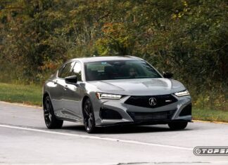 Контртренд водія: чому Acura TLX кидає виклик усталеному стандарту розкоші