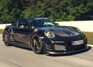 Porsche 911 GT2 RS із комплектом Manthey встановлює новий рекорд кола