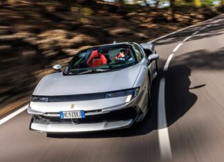 Обзор 2027 Ferrari 489 Testarossa Spider: скорость, жар и инженерия высоких ставок