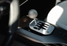 Підроблена механіка Ferrari не така, якою здається