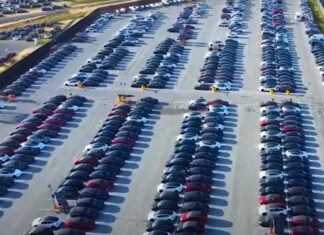 Перевиробництво Tesla у 2024 році: Gigafactory в Остіні та склад у Берліні