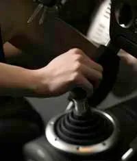 Механічна або автоматична коробка передач: яка коробка передач краща для буксирування?