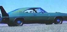 Як Dodge Charger Daytona 1969 переміг домінування Ford в NASCAR